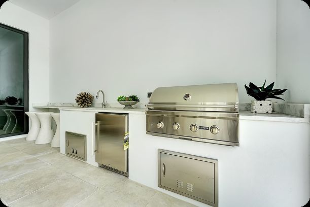 Outdoor kitchen project by Florida Outdoor Builders